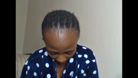 baddie_bunnie online show from May 2, 9:31 pm