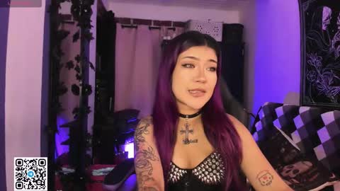        Please help me to reach 100 thumbs up online show from March 23, 9:42 pm