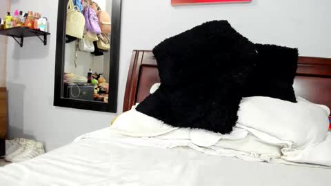 Alexandra  Independent model online show from December 2, 6:35 am