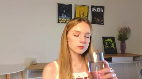 Kate online show from May 29, 4:27 pm