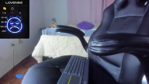 Snapshot of baileyadamss chatting on February 22, 3:45 am IM BAILEY online show from February 22, 3:45 am