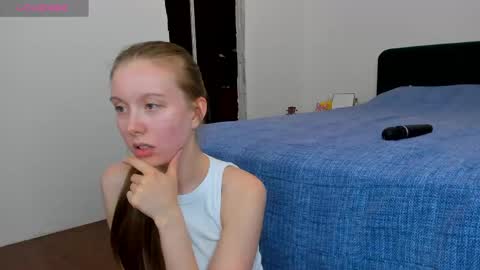 Kira online show from May 30, 7:12 pm