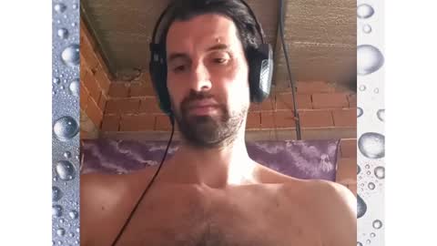 Snapshot of banana_argen_15 chatting on February 3, 4:52 pm Ezequiel online show from February 3, 4:52 pm