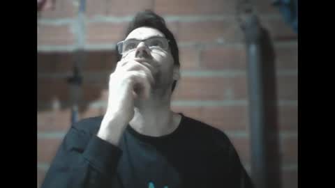 Ezequiel online show from April 19, 9:50 pm