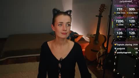 Ellen and  online show from September 27, 6:16 pm