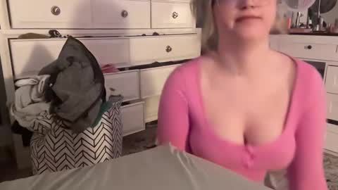 Snapshot of bansam1738 chatting on March 6, 2:41 am bansam1738 online show from March 6, 2:41 am