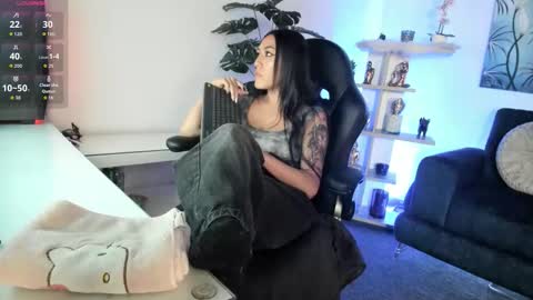 Snapshot of baphy_baby chatting on October 18, 8:24 pm Gabi online show from October 18, 8:24 pm