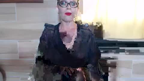 Snapshot of barbaradominatrix chatting on September 16, 3:26 pm BARBARA DOMME online show from September 16, 3:26 pm
