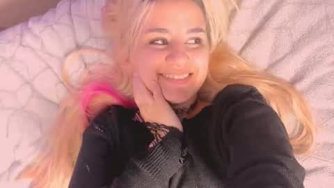 Snapshot of barbarasiren chatting on September 19, 4:11 pm barbarasiren online show from September 19, 4:11 pm