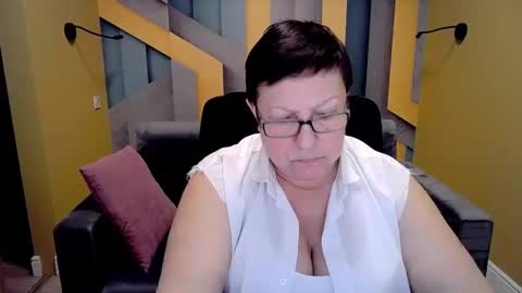 barbaraturners online show from February 12, 10:15 pm