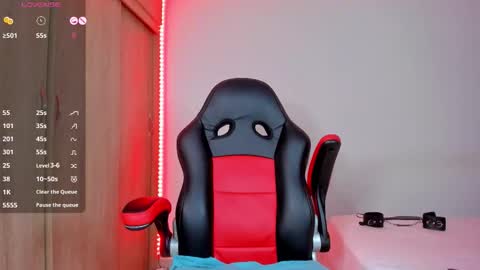 Nicolle  online show from March 8, 2:04 am