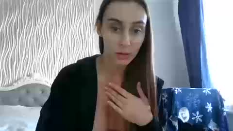 Kate online show from March 12, 1:48 pm