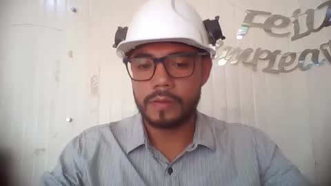 Independ Model online show from December 16, 4:46 pm