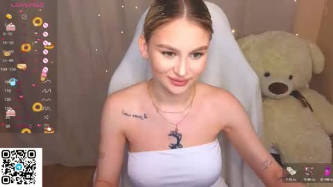 Snapshot of barbieee_doll chatting on October 16, 11:14 pm Eva online show from October 16, 11:14 pm