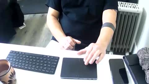 bardamu333333 online show from April 2, 10:16 pm