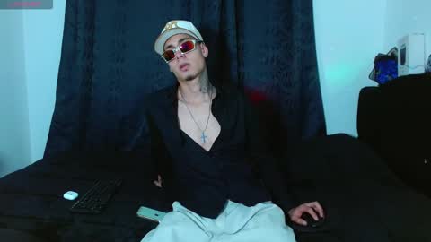 Bastian online show from November 23, 3:48 am