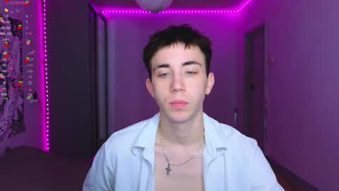 mett online show from October 25, 8:20 pm