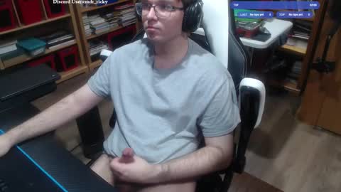 Ricky online show from February 22, 7:16 pm