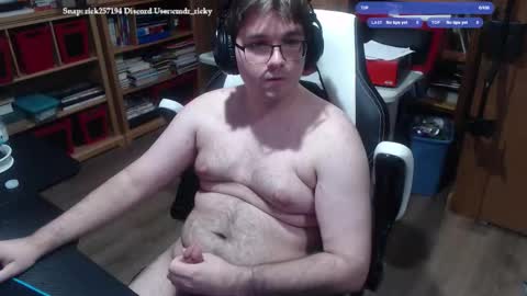 Ricky online show from December 2, 9:35 pm