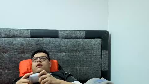 Snapshot of batman2430 chatting on October 12, 9:49 pm brian online show from October 12, 9:49 pm