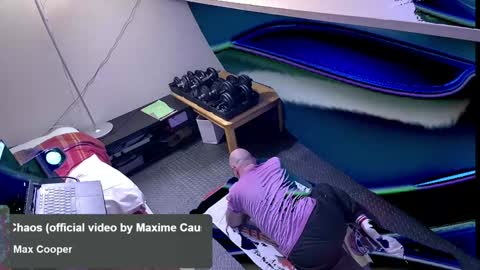 Snapshot of bazzz_8 chatting on January 27, 6:31 pm bazzz_8 online show from January 27, 6:31 pm