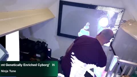 Snapshot of bazzz_8 chatting on January 26, 6:06 pm bazzz_8 online show from January 26, 6:06 pm