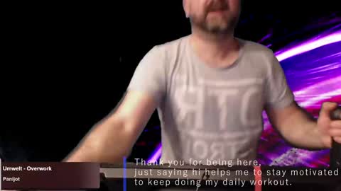 Snapshot of bazzz_8 chatting on December 6, 6:44 pm bazzz_8 online show from December 6, 6:44 pm