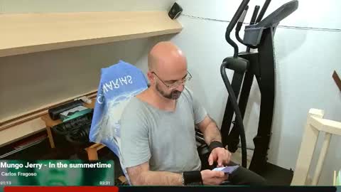 Snapshot of bazzz_8 chatting on September 29, 5:23 pm bazzz_8 online show from September 29, 5:23 pm