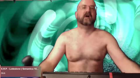 Snapshot of bazzz_8 chatting on December 7, 6:54 pm bazzz_8 online show from December 7, 6:54 pm