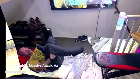 Snapshot of bazzz_8 chatting on January 25, 5:19 pm bazzz_8 online show from January 25, 5:19 pm