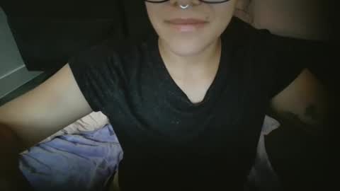 bbbaby03 online show from April 14, 8:01 pm