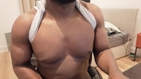 bbcthomas123112 online show from February 22, 6:21 pm