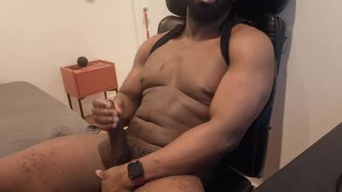 bbcthomas123112 online show from April 16, 10:56 pm