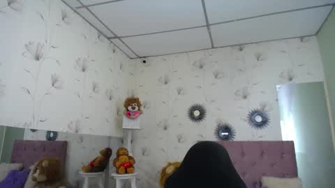 Charlote online show from February 28, 3:26 pm