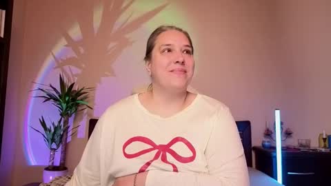 Love online show from February 24, 7:33 am