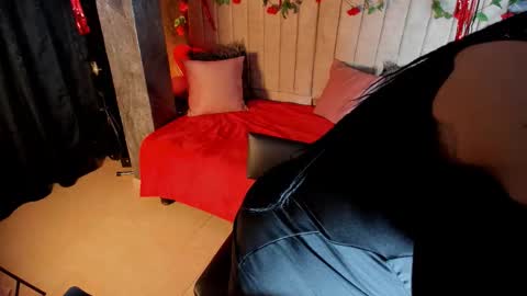 Bbwlatina01 online show from February 9, 12:42 pm