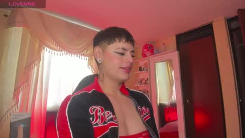 Snapshot of bbycami_ chatting on December 7, 6:10 pm Cami online show from December 7, 6:10 pm