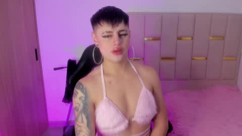 Snapshot of bbycami_ chatting on October 8, 5:19 pm Cami online show from October 8, 5:19 pm