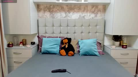 Snapshot of bbylarra chatting on October 9, 4:01 pm larra online show from October 9, 4:01 pm