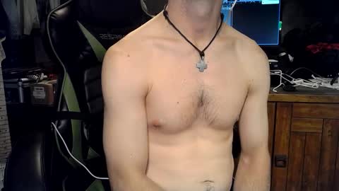 bchillin28 online show from January 17, 5:17 am