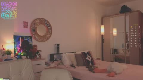 kim3 INDEPENDENT MODEL online show from March 31, 7:42 am