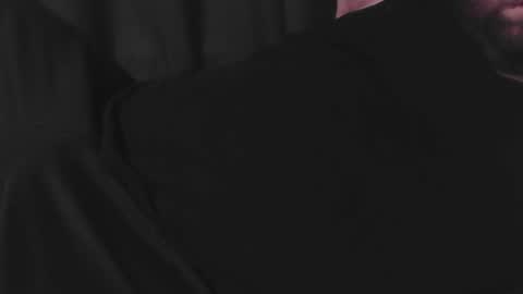 bear_man_oi online show from January 24, 1:03 pm