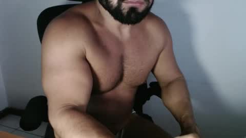 Snapshot of beard_top_guy chatting on March 8, 11:49 pm Beard Guy online show from March 8, 11:49 pm