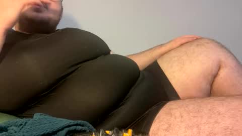 bearmoon820430 online show from May 27, 2:19 am