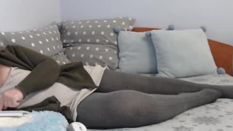 beatrice26 online show from December 13, 2:49 pm