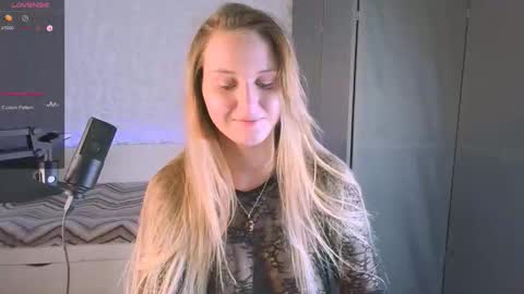 Snapshot of beatrice_7 chatting on October 12, 9:38 pm Beatrice online show from October 12, 9:38 pm