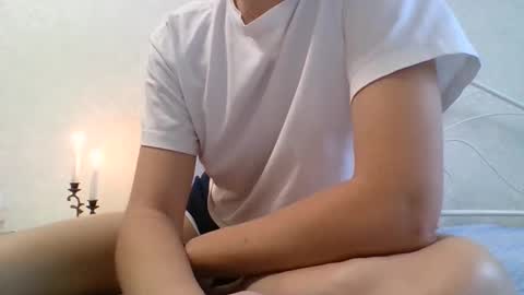 Snapshot of beatricetender chatting on October 15, 9:32 am BeatriceTender online show from October 15, 9:32 am