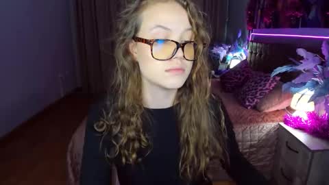 BeatriceWild online show from December 23, 11:16 am