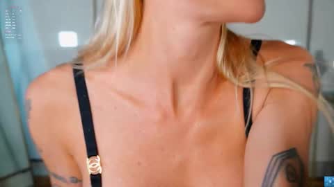 beatrix_rich online show from November 23, 6:06 pm