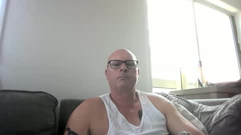 beatsboy87 online show from February 2, 3:43 am